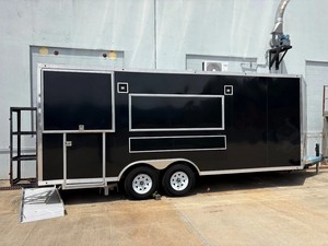 Remorque alimentaire légèrement utilisée de 20' 8.5' (avec plateau de fumage de 5') pour la restauration et le barbecue - Product Image 1