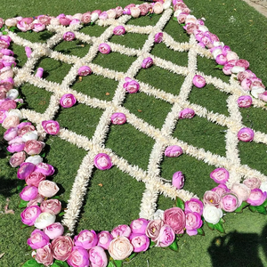 Chaadar de mariage floral artificiel personnalisé-Blanc cassé avec des fleurs et des perles de pivoine pastel, auvent d'entrée de mariée pour la mariée et le marié - Product Image 1