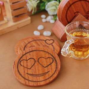 Sous-verres en bois pour boissons Dessous de verre en bois d'acacia pour verres à boire, protection de table pour toute table - Product Image 1