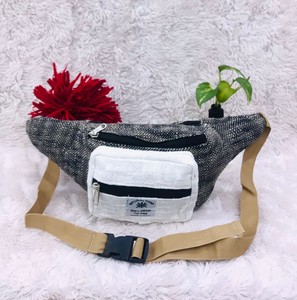 Riñonera de cáñamo estampada hecha a mano por diseñador, bolsos cruzados unisex de algodón con cinturón ajustable, bolsos casuales de viaje - Product Image 5