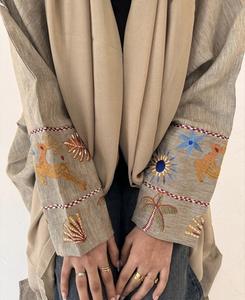 Abaya Tradicional Musulmana de Seda Hecha a Mano, Color Personalizado, Antiarrugas, Manga Larga, con Acentos Bordados, para Ocasiones de Oración - Product Image 5