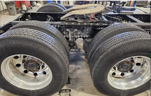 Mejor Oferta 2018 VNL64T300 Camión Industrial con Cabina Diurna de 425HP con Personalización OEM/ODM, Garantía de 3 Años, Origen Francia - Product Image 4