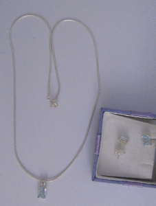 Conjunto de Joyería Fina Shah Gems de Plata de Ley 925 con Topacio Azul Cielo Natural y Perla Chapada en Oro para Mujer, Ideal para Fiestas y Bodas - Product Image 1