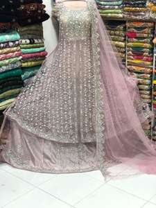 Robe de mariée Maxi brodée Lehenga Choli pour belles femmes pakistanaises prix - Product Image 4