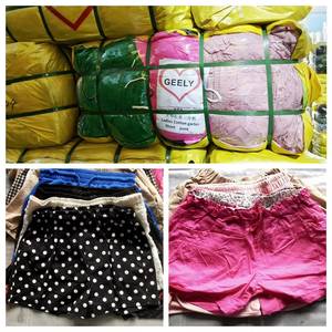 Vente en gros de grenouillères d'occasion pour bébés, lots mixtes, tenues unisexes, vêtements d'été en polyester, étiquettes sans marque imprimées pour la vente au détail - Product Image 4