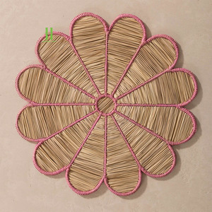 Luxury Navy <b>Green</b> Wavy Placemat Woven Rattan Charger Plates Scalloped Rattan Placemat for Dining <b>Table</b> from Vietnam Manufacturer - Product Image 6