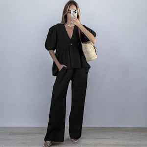 Conjunto de Dos Piezas Azul Vintage de Algodón Sólido Ecológico y Transpirable con Top de Manga Abullonada con Puños de Botones y Pantalones Anchos, Hecho en India - Product Image 4