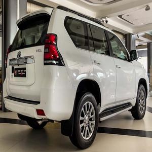 2022 para Diésel R19 Interior Oscuro Volante a la Derecha SUV Compacto en Venta - Product Image 2