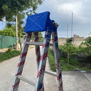 Hiện Đại 2m2 Kính Thiên Văn Gấp Thang 4-Phần Đ<span class=keywords><strong>a</strong></span>-Mục Đích Công Cụ Nhà OEM Dịch Vụ Mở Rộng Lader Cho Cầu Thang Ứng Dụng - Product Image 3