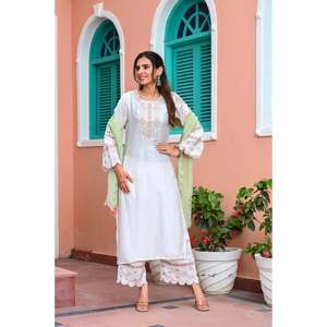 Ensemble Kurta en mousseline brodée de fleurs blanches et roses pour femmes, avec pantalon et dupatta - Product Image 4
