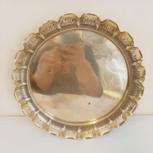 Bandeja de acero inoxidable estilo vintage con diseño retro para bares de temática clásica y estaciones de bebidas con calidad premium - Product Image 4