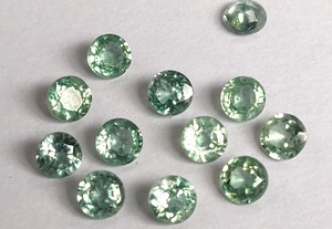Cianita verde menta rara Natural redonda corte de 4mm facetado buena calidad cianita verde menta rara - Product Image 4