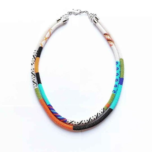 Collar de cuerda de cuentas de semillas con estilo Vintage nuevo diseño collar de cuerda de cuentas multicolor hecho a mano collar de cuentas de semillas personalizado - Product Image 2