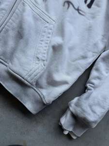 Sudadera con Capucha Personalizada para Hombre, Estilo Vintage, Gruesa, Negra, Lavada al Ácido, Bordada, Ecológica, con Efecto Desgastado por el Sol, Corte Cuadrado, Cierre de Cremallera, con Pedrería, Cálida - Product Image 2