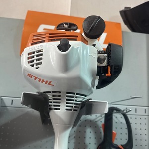 Débroussailleuse thermique professionnelle STIHL FS 55 / FS 56 RC-E, multi-contrôles, avec poignée en boucle - Product Image 3