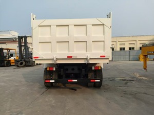 Camion benne d'occasion de bonne qualité HINO 700 6X4 en excellent état de marche, en stock près de chez moi - Product Image 3