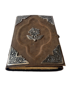 Flor de cuero genuino de alta calidad con hermoso diseño en relieve de tapa dura cuaderno de escritura diario hecho a mano Deckle Edge Paper