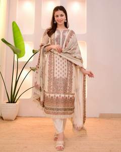 Salwar Kameez en micro-crêpe lourd, imprimé numérique, broderies en dentelle, réversible, moderne, exclusivement pour les fêtes et les mariages - Product Image 1