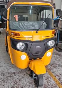 Triciclo Nuevo CERTIFICADO de Tres Ruedas, 250cc, Triciclo de 3 Ruedas, Tuk Tuk, para 5 Pasajeros - Product Image 3