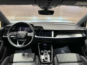 2026 A3 Sportback 35 TFSI IV (8Y) รุ่นปรับโฉม ไมล์น้อย เครื่องยนต์สมบูรณ์ ระบบเกียร์อัตโนมัติ หลังคาพาโนรามา ไฟหน้า LED - Product Image 3