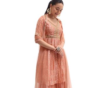 Juego de Kurta Sharara plisado bordado de melocotón con Dupatta para fiesta festiva de recepción de boda y ropa tradicional - Product Image 3