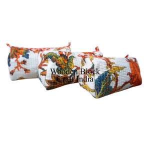 Ensemble de trousses de toilette et de maquillage matelassées 100 % coton, imprimé tropical, élégantes et belles, avec fermeture éclair, pour voyage et vente en gros - Product Image 3