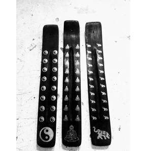 Soporte de palo para quemador de incienso de madera ajustable con múltiples ranuras para palo accesibles a un precio razonable - Product Image 6