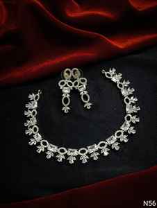 ENSEMBLE DE COLLIER DE MARIÉE EN DIAMANT AMÉRICAIN ET BOUCLES D'OREILLES CLASSIQUES ET DE HAUTE QUALITÉ ENSEMBLE DE BIJOUX DE MARIAGE POUR FEMMES DE STYLE CLASSIQUE - Product Image 4