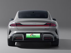 En Stock XIAO <span class=keywords><strong>MI</strong></span> SU7 680KM Sedan SU7 <span class=keywords><strong>Max</strong></span> 750km Xiao <span class=keywords><strong>Mi</strong></span> Su7 5 Asientos Nueva Energía Vehículo <span class=keywords><strong>Precio</strong></span> de Fábrica - Product Image 4