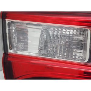 ไฟหยุดด้านหลังซ้ายรวมอยู่กับประตู TOYOTA Yaris Series 815910D600 (17>20) - Product Image 5