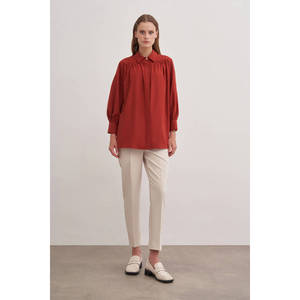 Blusa Holgada de Popelina con Bordado Floral y Cuello para Mujer - Product Image 1