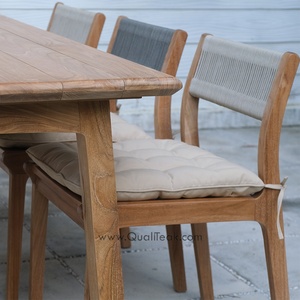 Fauteuil de jardin Fuego en teck moderne - Écologique et imperméable pour une utilisation en extérieur - Product Image 2