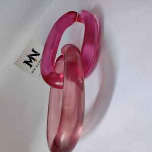 Trendy Handmade Resin Wall Accent Acrylic Chain Hanging Decorative Piece for Contemporary Modern Room and <b>Home</b> <b>Decor</b> - Product Image 5