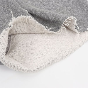 Vente en gros de shorts en éponge de haute qualité pour hommes avec logo personnalisé shorts en coton noirs décontractés en tissu éponge uni - Product Image 5