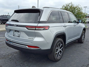 <span class=keywords><strong>Jeep</strong></span> <span class=keywords><strong>Grand</strong></span> <span class=keywords><strong>Cherokee</strong></span> FWD 2025 d'<span class=keywords><strong>occasion</strong></span>, intérieur cuir foncé, SUV avec toit ouvrant, camionnette, au meilleur <span class=keywords><strong>prix</strong></span>, voiture de qualité - Product Image 4