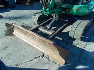 Mini Cargadora Diesel JCB 8035 (Tipo Oruga) 2018 con Componentes Hidráulicos Huade de Alta Eficiencia - Product Image 2