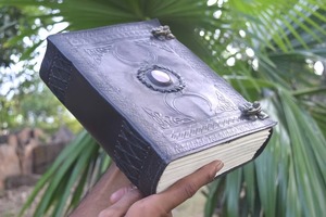 Hilo personalizado Costura Sillín Costura Espiral Diario Cuero Triple Luna Diosa Organizador A3 Planificador Caja de regalo Cuaderno - Product Image 5