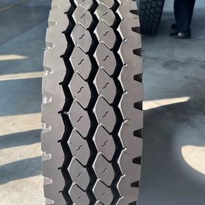 Pneu commercial premium 235/85R16 adapté à diverses applications de camions, offrant une résistance à l'usure de la bande de roulement durable et des performances routières stables. - Product Image 6