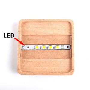 Technique de fleurs sculptées de style européen Lampe au sel de l'Himalaya par USB Artisanat naturel pour la décoration intérieure avec base en bois - Product Image 4