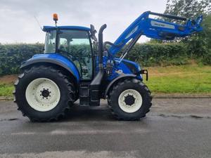Acheter pas cher d'occasion Neuf et Tracteur Hollandd T5.110 à vendre - Product Image 2