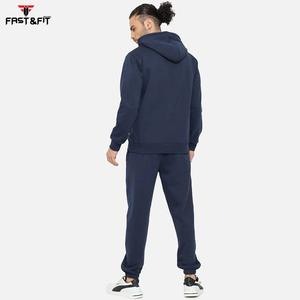 Chándal de entrenamiento para hombre de color de contraste de alta calidad personalizado 100% algodón nuevo diseño en diferentes estilos hecho en Pakistán - Product Image 2