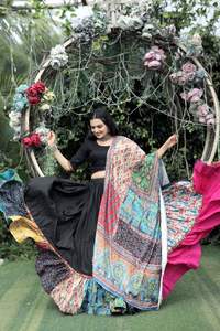 Fabzone's Attractive Reyon Lehenga Choli Dupatta Set pour adultes - Product Image 4