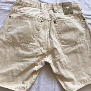 Pantalones cortos vaqueros modelo sillín beige para hombre W33 ''Made in Italy-a Crafted Italian Craft - Product Image 1