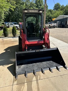 รถตักล้อยางดีเซล Takeuchi TL6R รถตักขนาดเล็กแบบตีนตะขาบ - Product Image 3
