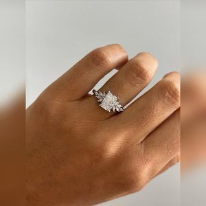 Anillo de Diamantes con Corte Radiante Personalizado, Diseño de Racimo, Joyería de Compromiso, Oro 10K 14K 18K, Plata, Platino, Gran Venta - Product Image 1