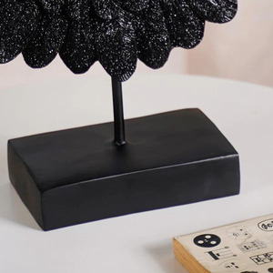 Noir Antique Couleur Ronde Sculpture De Table En Métal Ornements Décoratifs Moderne Décor À La Maison Accent Au Prix De Gros - Product Image 5