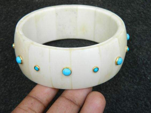 Bracelet de manchette à la main en corne antique de créateur attrayant ensemble de bracelets indiens faits à la main ensemble de bracelets indiens pour femmes par artisanat de luxe - Product Image 3