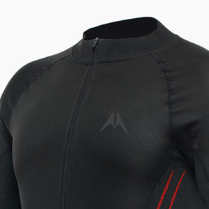 Capa Base antibacteriana de alta calidad que absorbe el sudor Tallas grandes Moq bajo Servicio Oem Su propio diseño Camisas de capa Base para hombres - Product Image 2