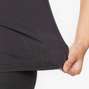 เสื้อแขนกุดเข้ารูปเข้ารูปแห้งเร็วของผู้หญิงเสื้อกล้ามลำลองไซส์ใหญ่พิเศษสำหรับฤดูร้อนออกแบบได้ตามต้องการ - Product Image 5