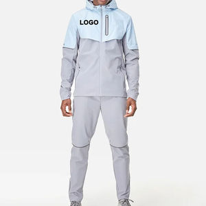 Chándal cortavientos de invierno con estilo para hombre, tejido impermeable cálido con capucha de tormenta de triple ajuste y cremallera frontal - Product Image 1